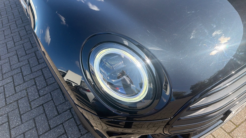 MINI Clubman 1.5 Cooper Shadow Edition 6dr Petrol Estate - Image 23