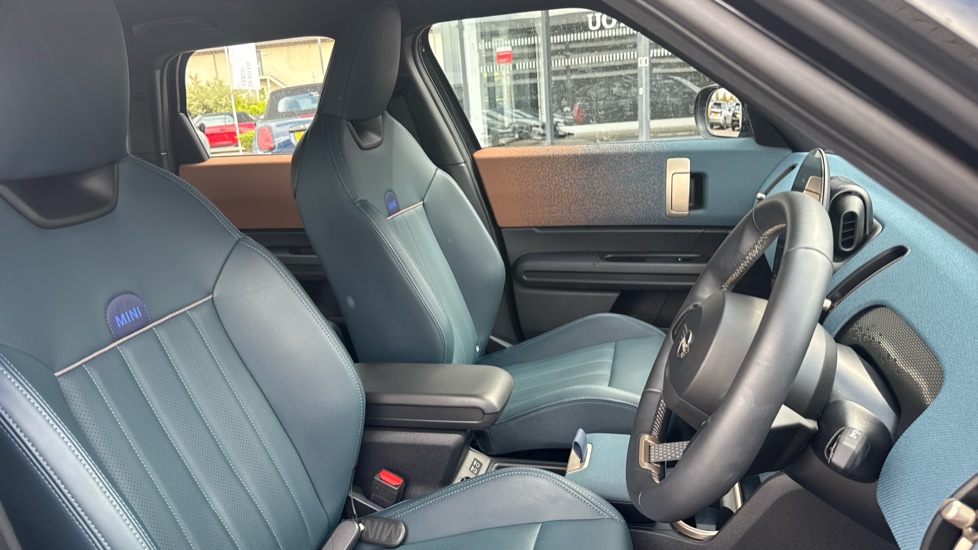 MINI Countryman 150kW E Exclusive [Level 1] 66kWh 5dr Auto Electric Hatchback - Image 11