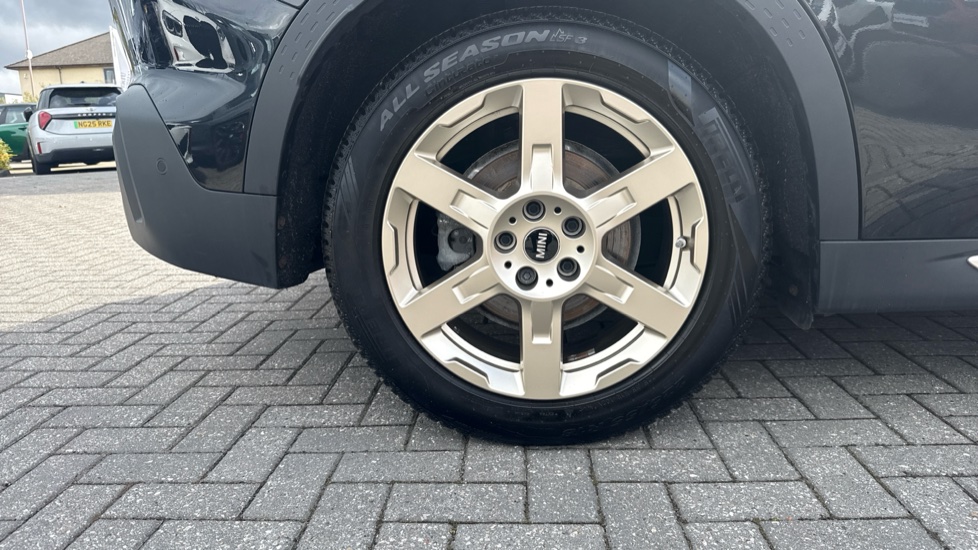 MINI Countryman 150kW E Exclusive [Level 1] 66kWh 5dr Auto Electric Hatchback - Image 30