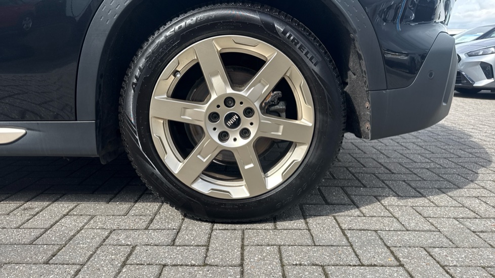 MINI Countryman 150kW E Exclusive [Level 1] 66kWh 5dr Auto Electric Hatchback - Image 32