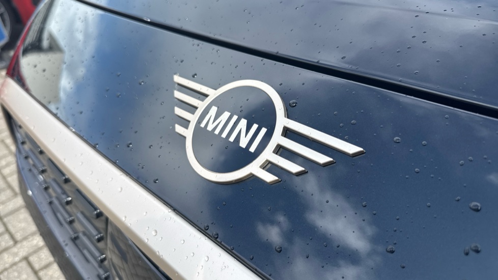 MINI Countryman 150kW E Exclusive [Level 1] 66kWh 5dr Auto Electric Hatchback - Image 35