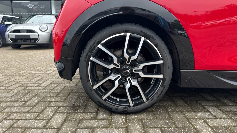 MINI Cooper 2.0 S Exclusive 3dr Auto Petrol Hatchback - Image 25