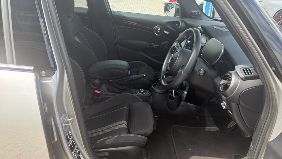 MINI Hatchback 2.0 Cooper S Sport 5dr Auto Petrol Hatchback - Image 11