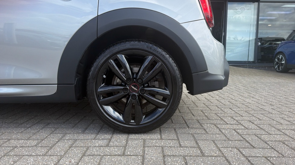 MINI Hatchback 2.0 Cooper S Sport 5dr Auto Petrol Hatchback - Image 14