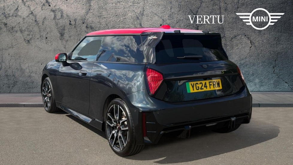 MINI Cooper 160kW SE Sport 54kWh 3dr Auto Electric Hatchback - Image 2