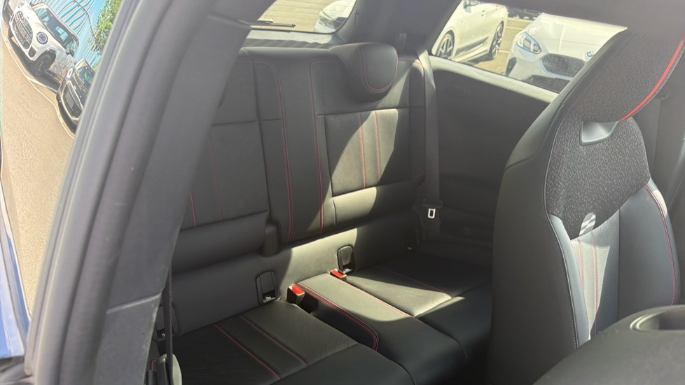 MINI Cooper 160kW SE Sport 54kWh 3dr Auto Electric Hatchback - Image 12