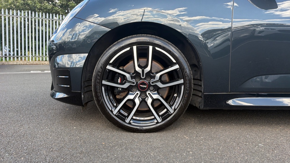 MINI Cooper 160kW SE Sport 54kWh 3dr Auto Electric Hatchback - Image 14