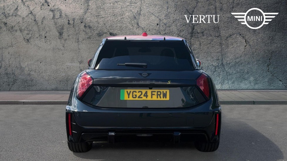 MINI Cooper 160kW SE Sport 54kWh 3dr Auto Electric Hatchback - Image 15
