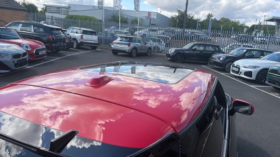 MINI Cooper 160kW SE Sport 54kWh 3dr Auto Electric Hatchback - Image 21