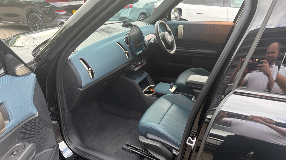 MINI Countryman 1.5 C Exclusive [Level 2] 5dr Auto Petrol Hatchback - Image 7