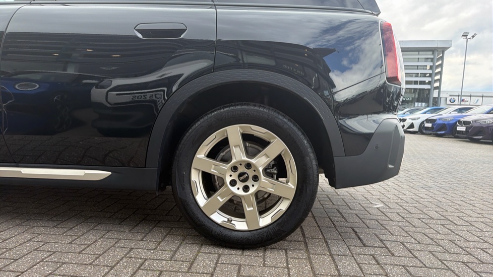 MINI Countryman 1.5 C Exclusive [Level 2] 5dr Auto Petrol Hatchback - Image 14