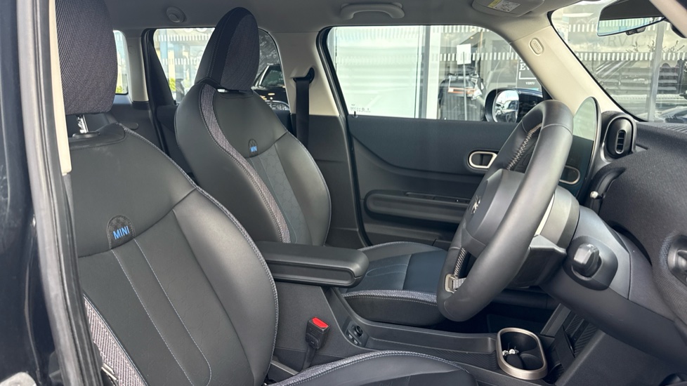 MINI Cooper 2.0 S Classic [Level 2] 5dr Auto Petrol Hatchback - Image 11