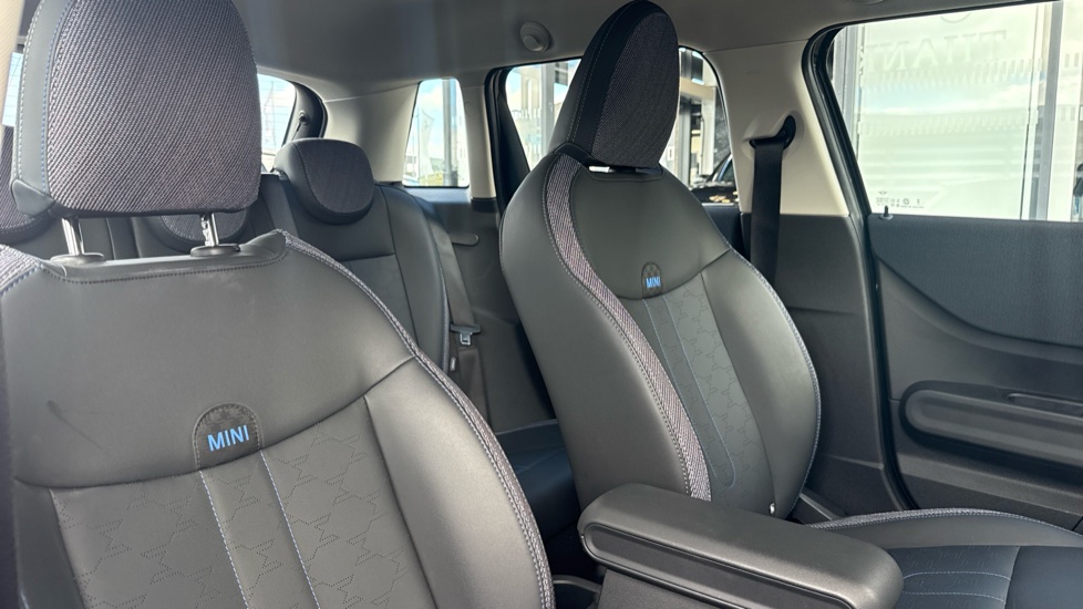 MINI Cooper 2.0 S Classic [Level 2] 5dr Auto Petrol Hatchback - Image 26