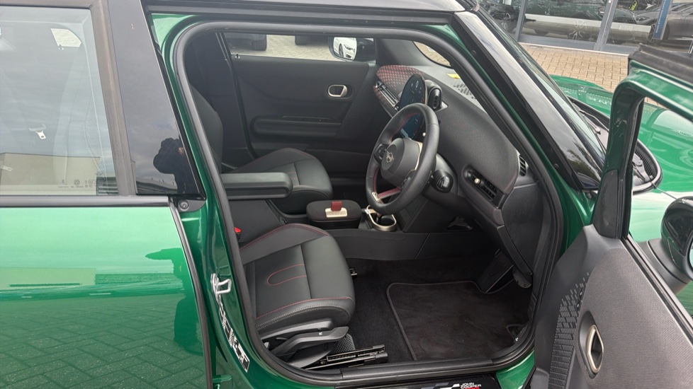 MINI Cooper 1.5 C Sport 5dr Auto Petrol Hatchback - Image 6