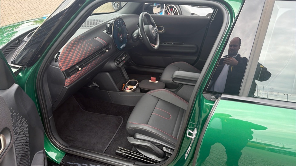 MINI Cooper 1.5 C Sport 5dr Auto Petrol Hatchback - Image 7