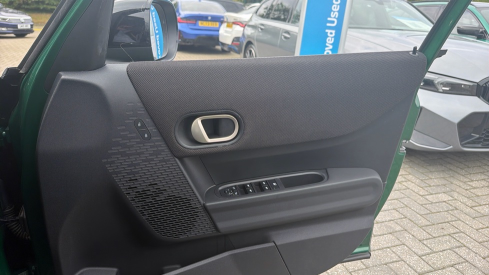 MINI Cooper 1.5 C Sport 5dr Auto Petrol Hatchback - Image 20