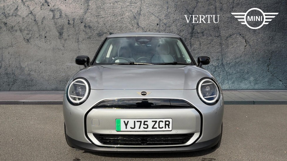 MINI Hatchback 135kW Cooper S Level 2 33kWh 3dr Auto Electric Hatchback - Image 16