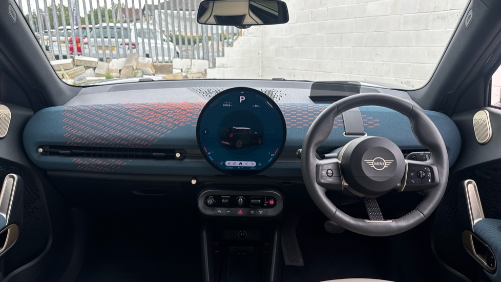 MINI Aceman 160kW SE Classic 54kWh 5dr Auto Electric Hatchback - Image 4