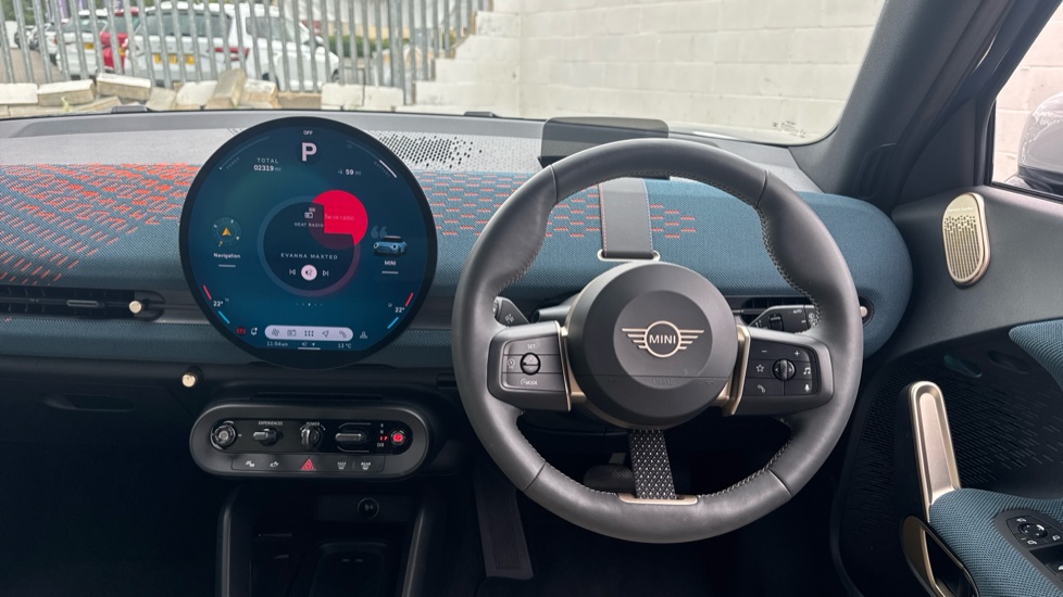MINI Aceman 160kW SE Classic 54kWh 5dr Auto Electric Hatchback - Image 5