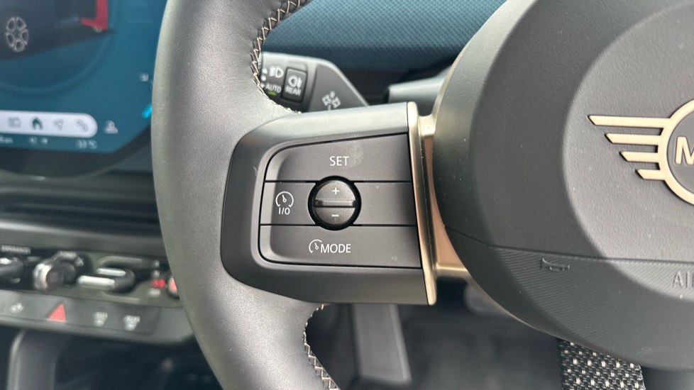 MINI Aceman 160kW SE Classic 54kWh 5dr Auto Electric Hatchback - Image 17