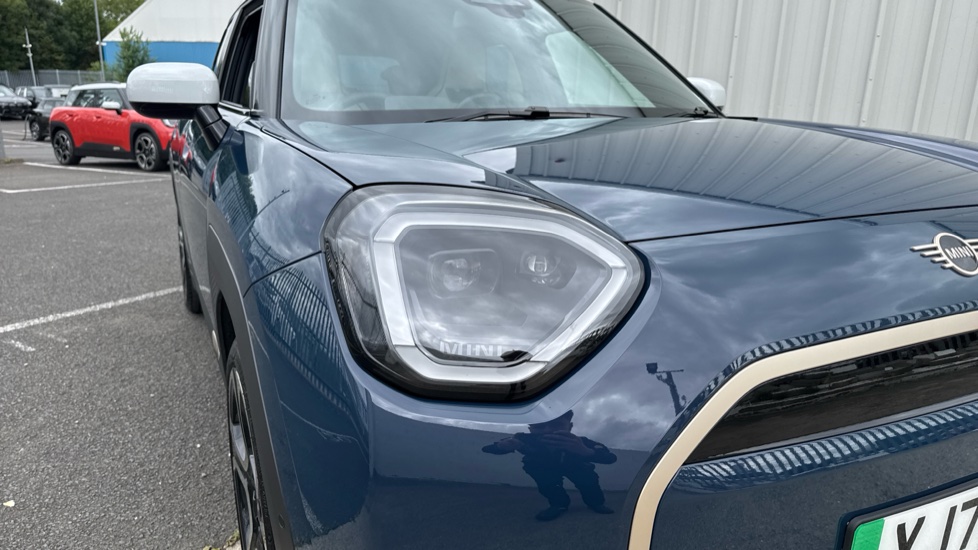 MINI Aceman 160kW SE Classic 54kWh 5dr Auto Electric Hatchback - Image 23
