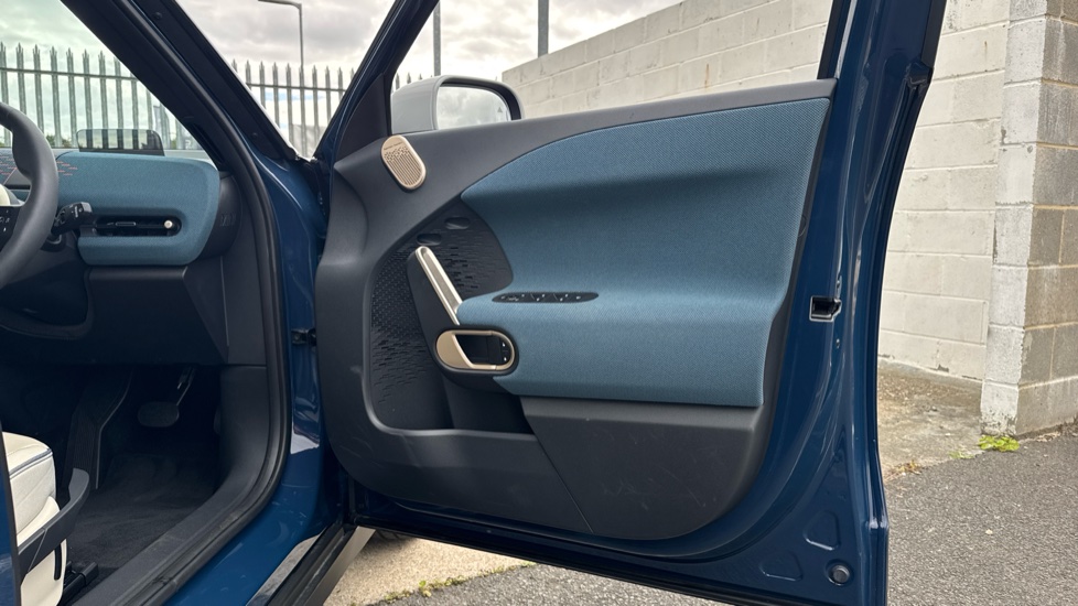 MINI Aceman 160kW SE Classic 54kWh 5dr Auto Electric Hatchback - Image 34