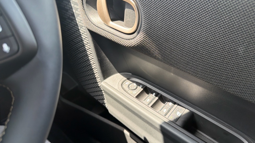 MINI Cooper 2.0 S Exclusive 5dr Auto Petrol Hatchback - Image 20