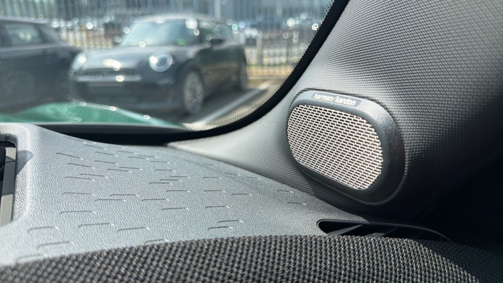 MINI Cooper 2.0 S Exclusive 5dr Auto Petrol Hatchback - Image 25