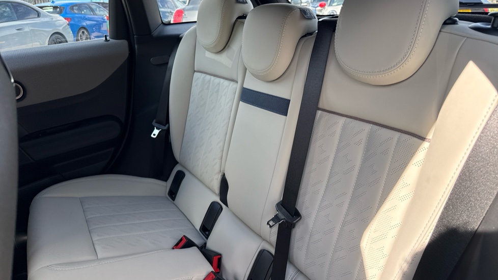 MINI Cooper 1.5 C Exclusive 5dr Auto Petrol Hatchback - Image 12