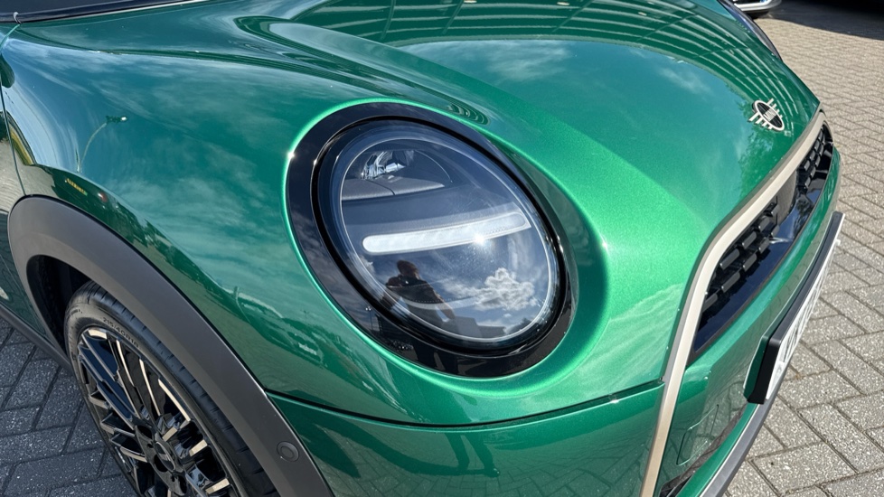 MINI Cooper 1.5 C Exclusive 5dr Auto Petrol Hatchback - Image 23