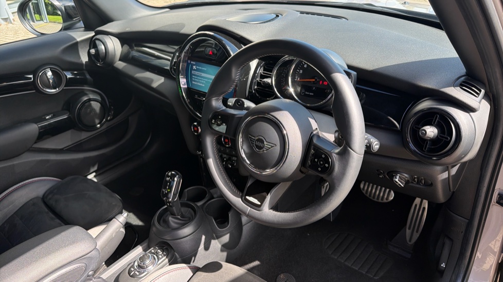 MINI Hatchback 2.0 Cooper S Sport 5dr Auto Petrol Hatchback - Image 6