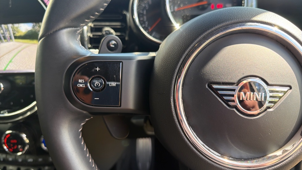 MINI Hatchback 2.0 Cooper S Sport 5dr Auto Petrol Hatchback - Image 17