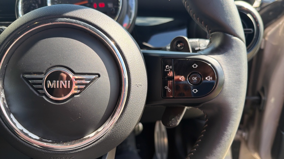 MINI Hatchback 2.0 Cooper S Sport 5dr Auto Petrol Hatchback - Image 18