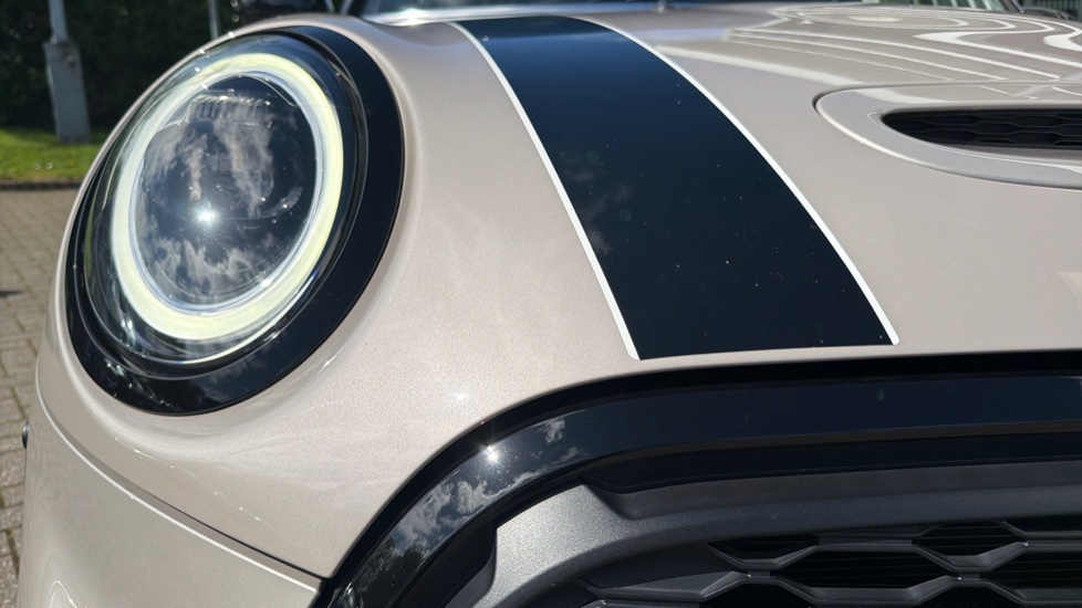 MINI Hatchback 2.0 Cooper S Sport 5dr Auto Petrol Hatchback - Image 23