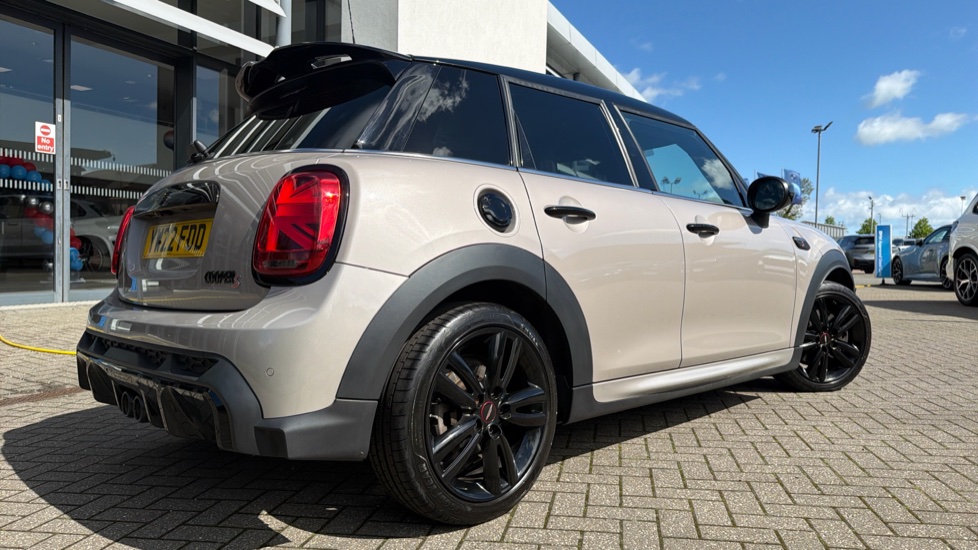 MINI Hatchback 2.0 Cooper S Sport 5dr Auto Petrol Hatchback - Image 40