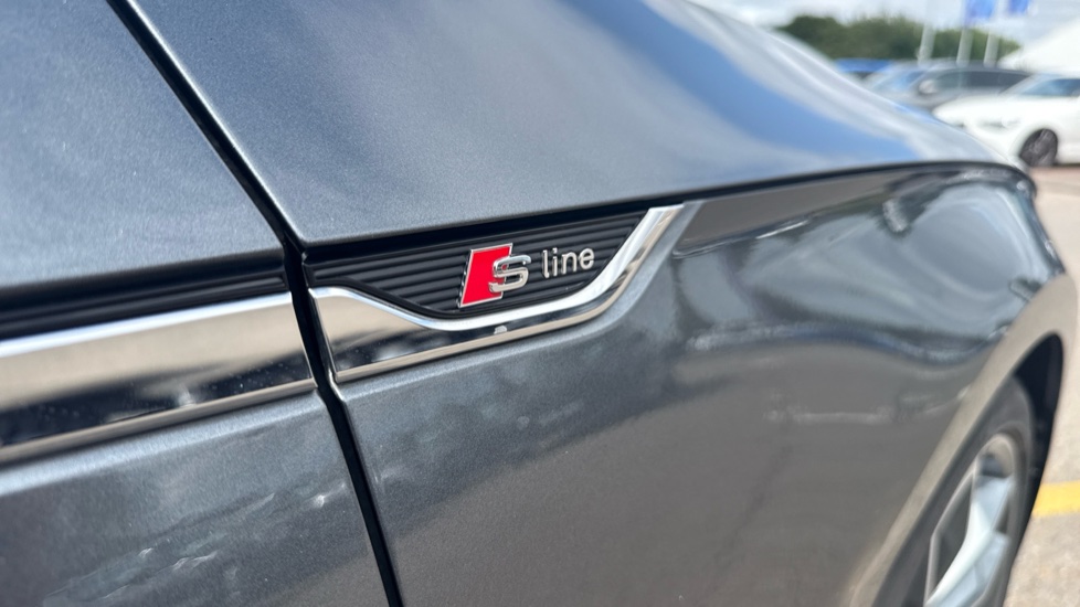 Audi A5 40 TDI 204 Quattro S Line 5dr S Tronic Diesel Hatchback - Image 29