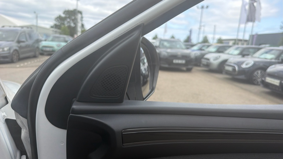 Hyundai TUCSON 1.6 TGDi 48V MHD N Line 5dr 2WD DCT Petrol Estate - Image 20