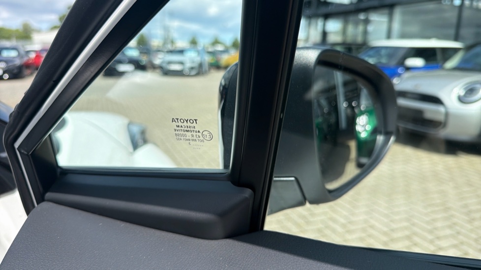 Toyota C-HR 1.8 Hybrid GR Sport 5dr CVT [Leather/JBL] Hybrid Hatchback - Image 20