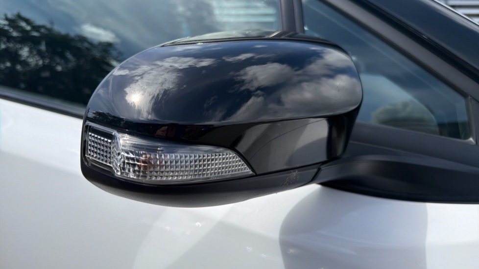 Toyota C-HR 1.8 Hybrid GR Sport 5dr CVT [Leather/JBL] Hybrid Hatchback - Image 26