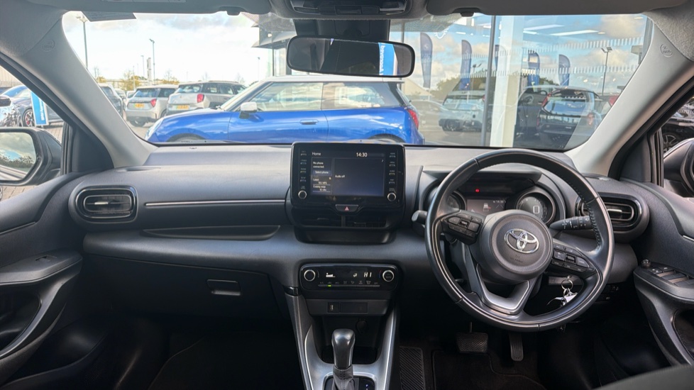 Toyota Yaris 1.5 Hybrid Design 5dr CVT Hybrid Hatchback - Image 5