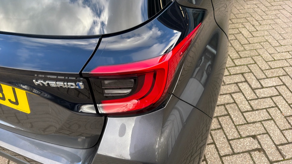 Toyota Yaris 1.5 Hybrid Design 5dr CVT Hybrid Hatchback - Image 22