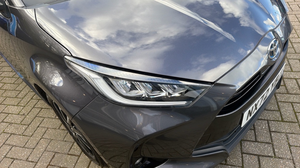 Toyota Yaris 1.5 Hybrid Design 5dr CVT Hybrid Hatchback - Image 23