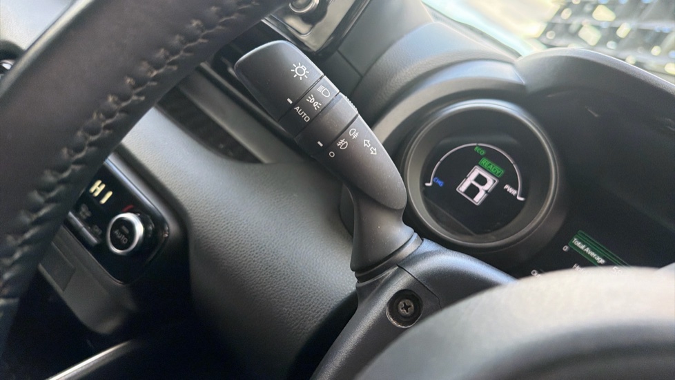 Toyota Yaris 1.5 Hybrid Design 5dr CVT Hybrid Hatchback - Image 26