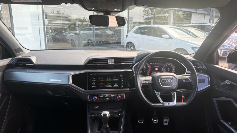 Audi Q3 35 TFSI Edition 1 5dr Petrol Estate - Image 4
