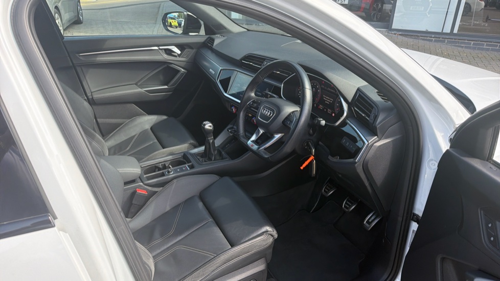 Audi Q3 35 TFSI Edition 1 5dr Petrol Estate - Image 6