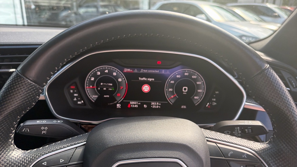 Audi Q3 35 TFSI Edition 1 5dr Petrol Estate - Image 9