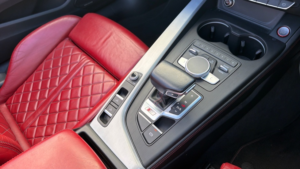 Audi A5 S5 Quattro 2dr Tiptronic Petrol Convertible - Image 10