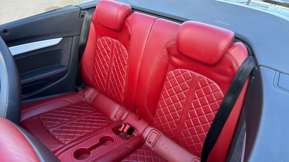 Audi A5 S5 Quattro 2dr Tiptronic Petrol Convertible - Image 12