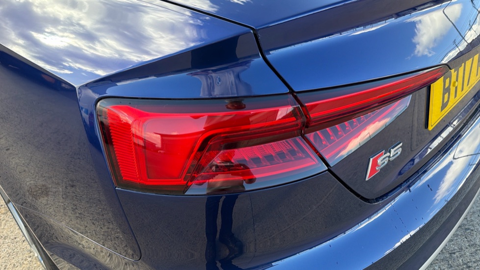 Audi A5 S5 Quattro 2dr Tiptronic Petrol Convertible - Image 31