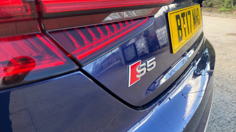 Audi A5 S5 Quattro 2dr Tiptronic Petrol Convertible - Image 32